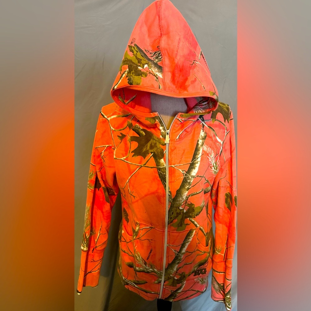 EUC Realtree Girl large size hoodie quarter zip with pink forest pattern